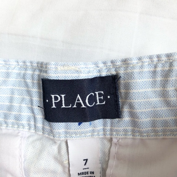 Boys Size 7 Blue & White Flat-Front Pin Striped With Shark Finn Beach Shorts - Picture 3 of 3